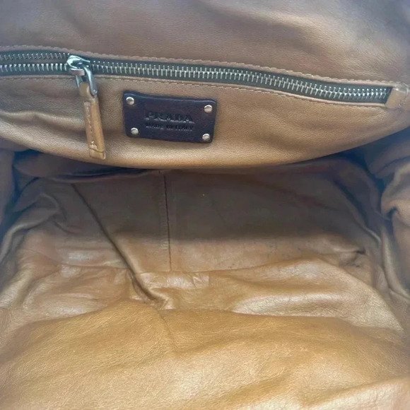 PRADA Vintage Buffalo Wash Bag, with Nappa Leather Interior - Picture 5 of 16